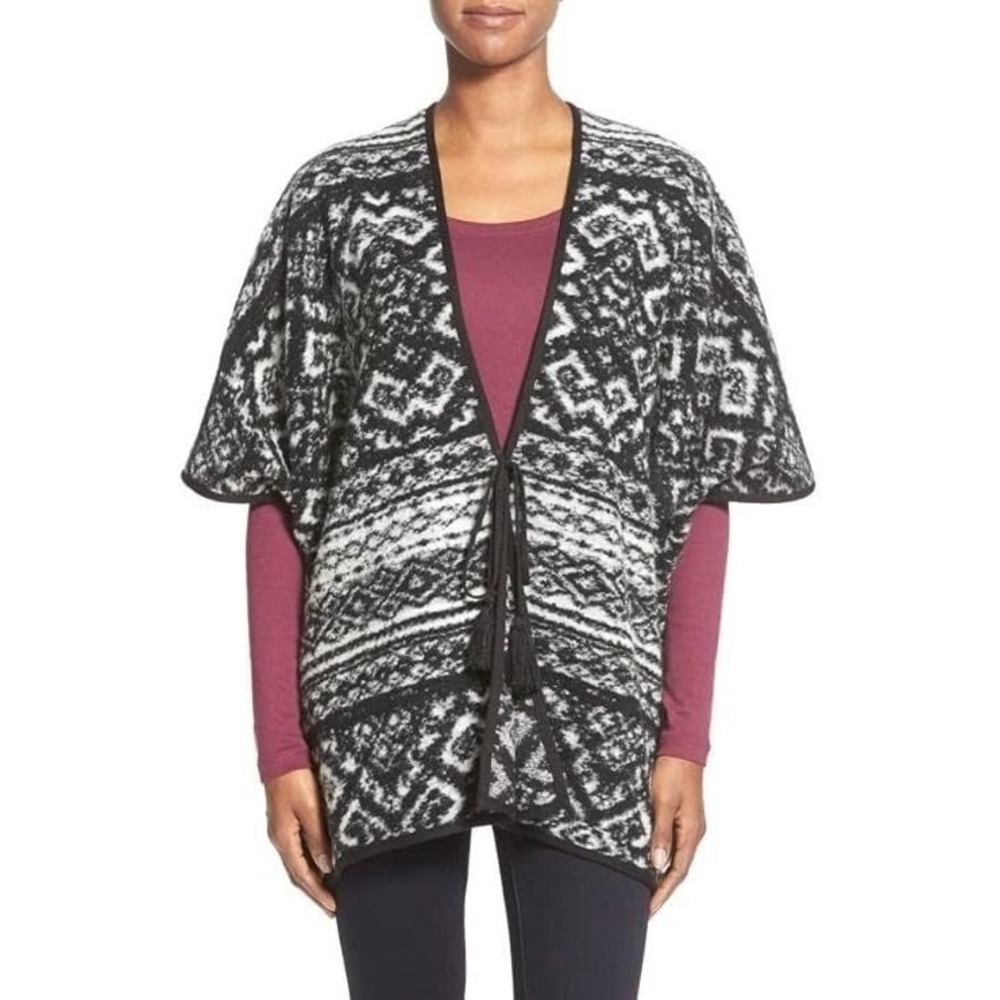 Lucky Brand Women's One Size Black Gray Aztec Poncho Wrap Cotton Wool Blend